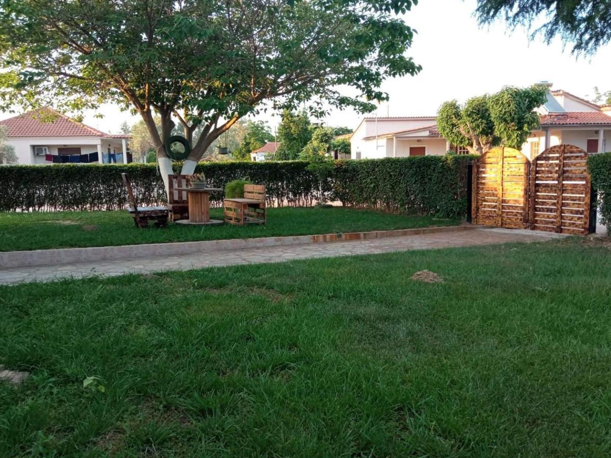 Villa Erasmia Dekarcho Exterior photo