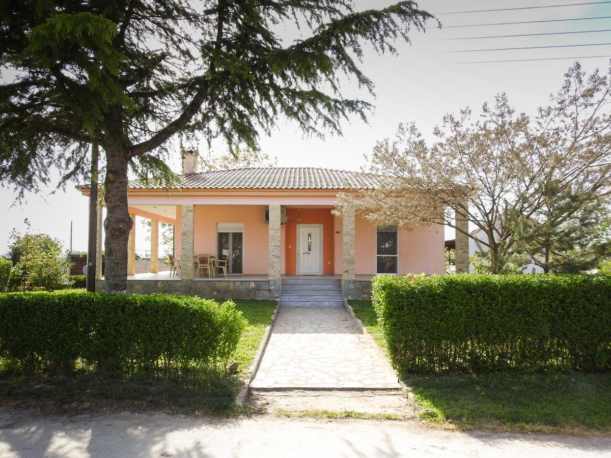 Villa Erasmia Dekarcho Exterior photo